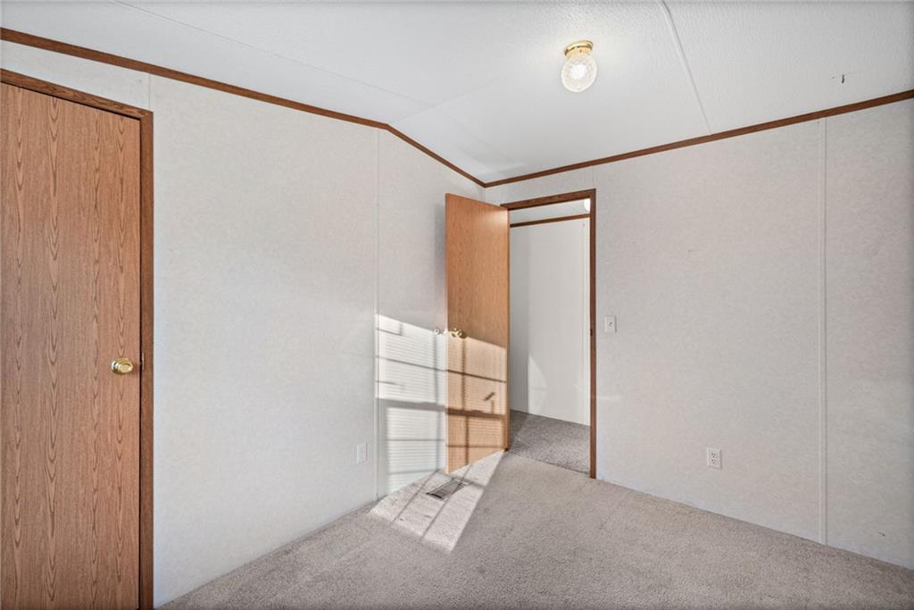24071 Iguana Road Property Photo 20
