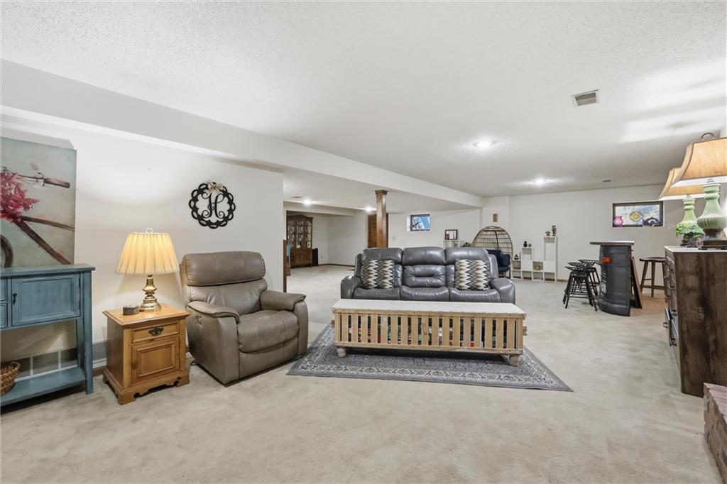 6911 N Flora Avenue Property Photo 29