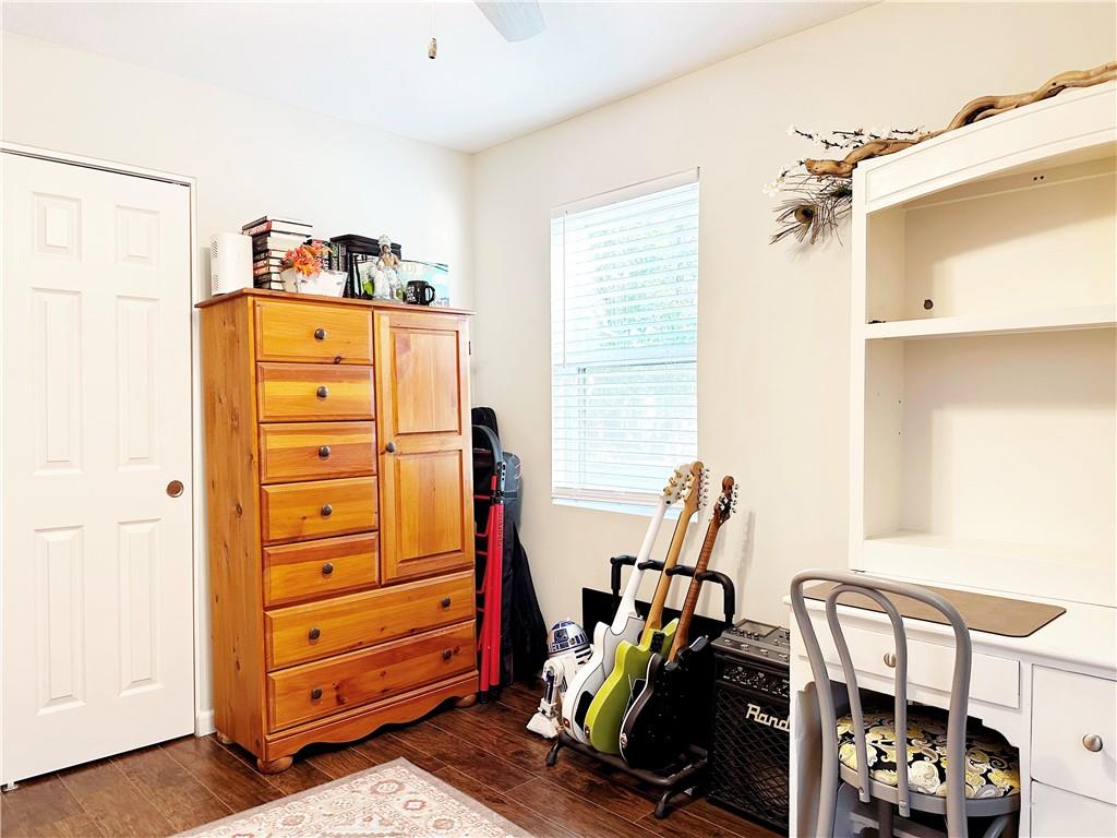 107 E 7th Street Property Photo 14