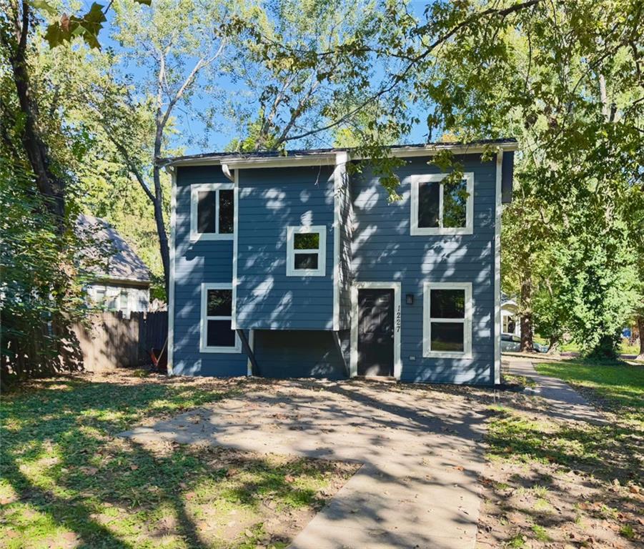1225-27 Pennsylvania Street Property Photo 3
