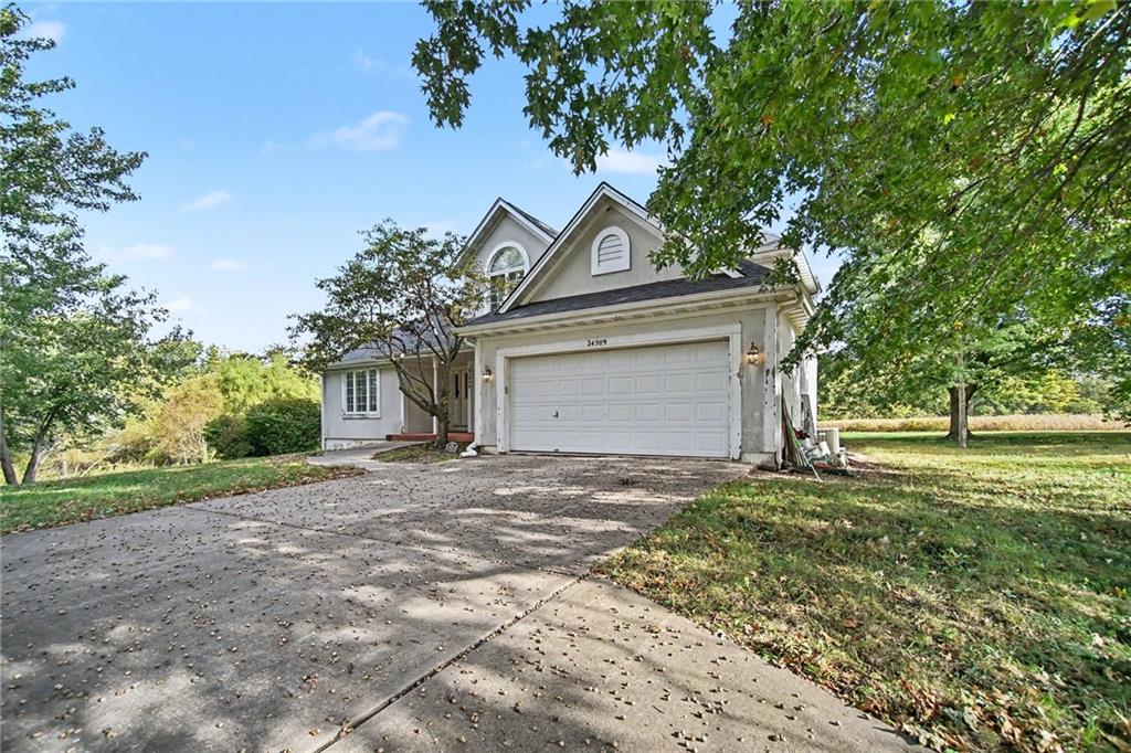 24909 E Blue Mills Road Property Photo 4