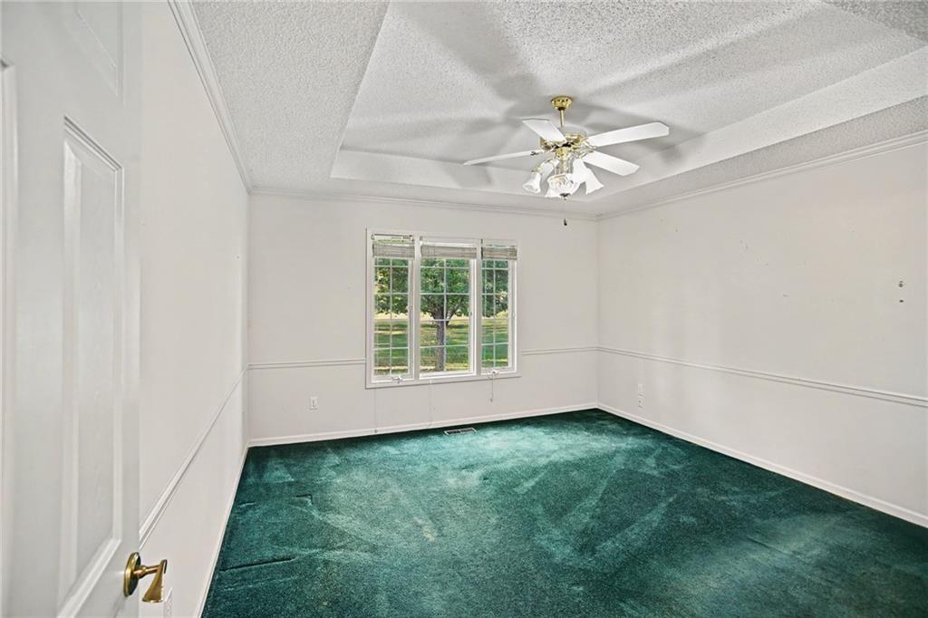24909 E Blue Mills Road Property Photo 9