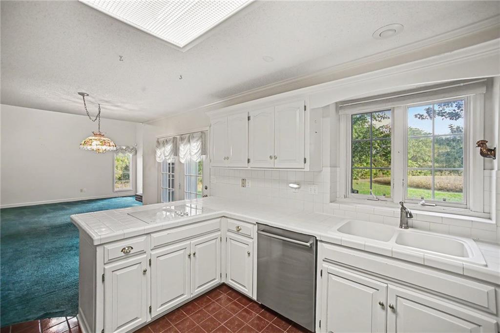24909 E Blue Mills Road Property Photo 15