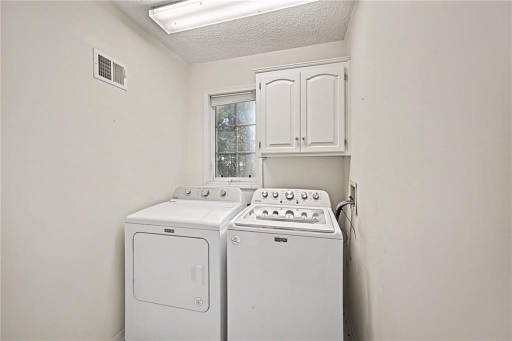 24909 E Blue Mills Road Property Photo 18