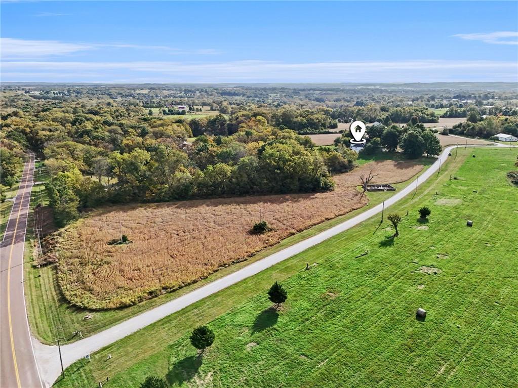 24909 E Blue Mills Road Property Photo 33