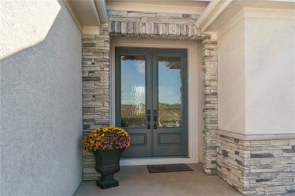 10510 N Olive Court Property Photo 4