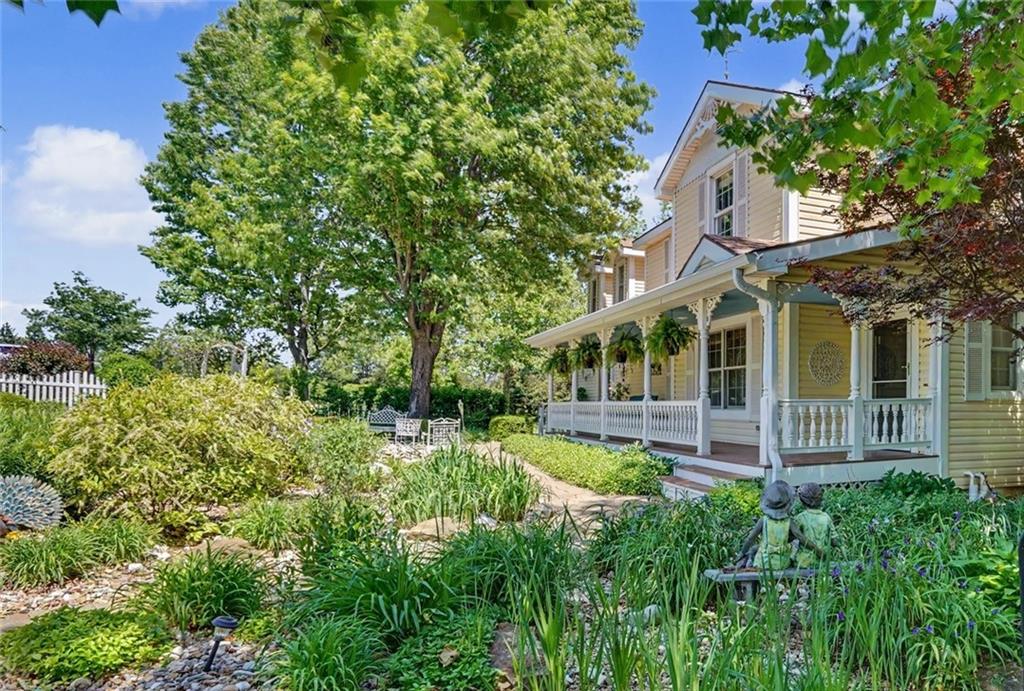 618 E 1714 Road Property Photo 4