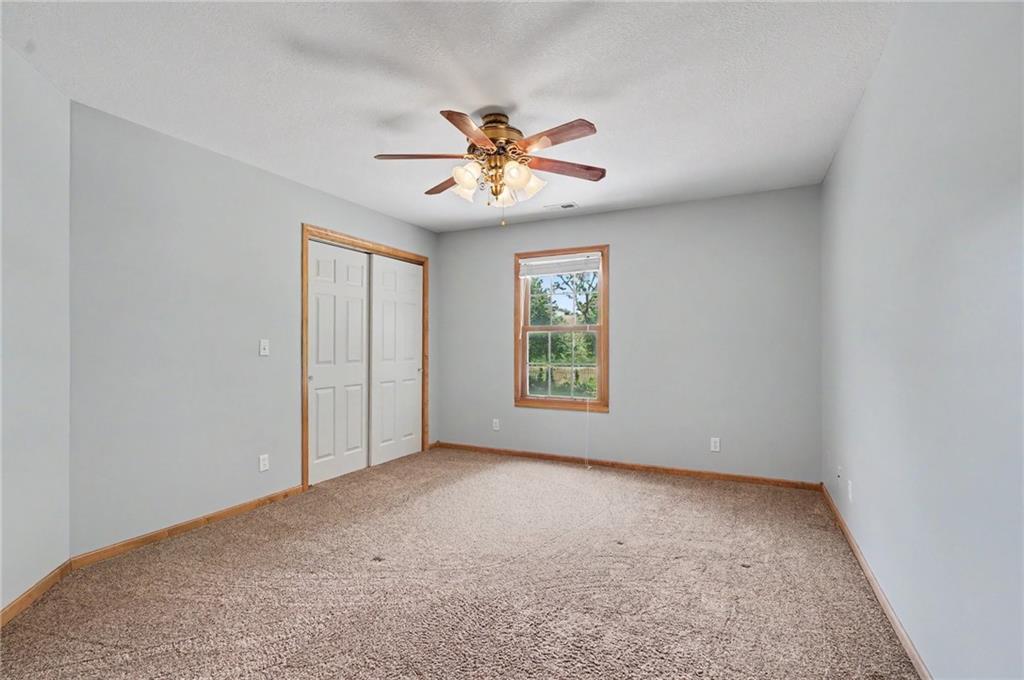 618 E 1714 Road Property Photo 32