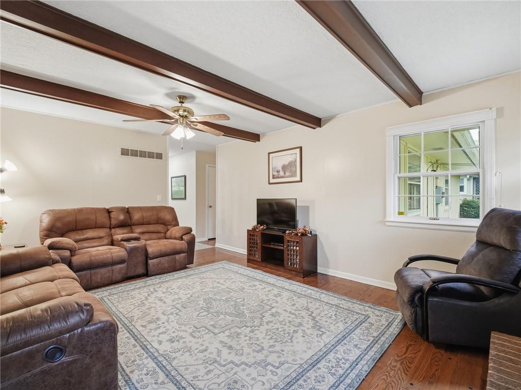 14301 E 44th Street Property Photo 10