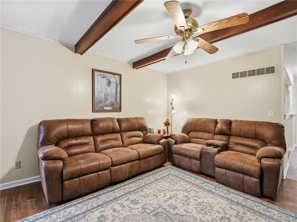 14301 E 44th Street Property Photo 11
