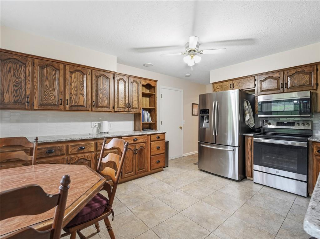 14301 E 44th Street Property Photo 14