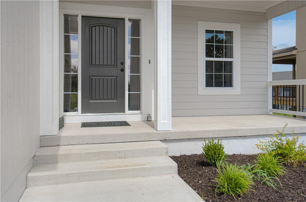 1105 Halle Drive Property Photo 3
