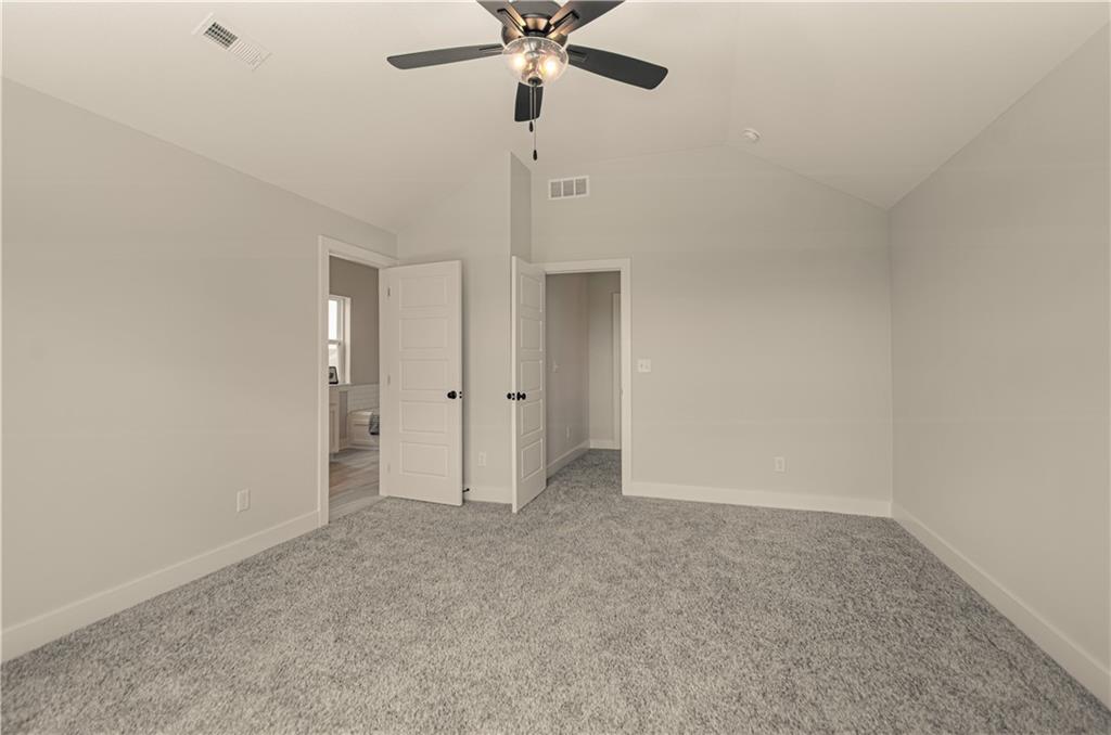 1105 Halle Drive Property Photo 16