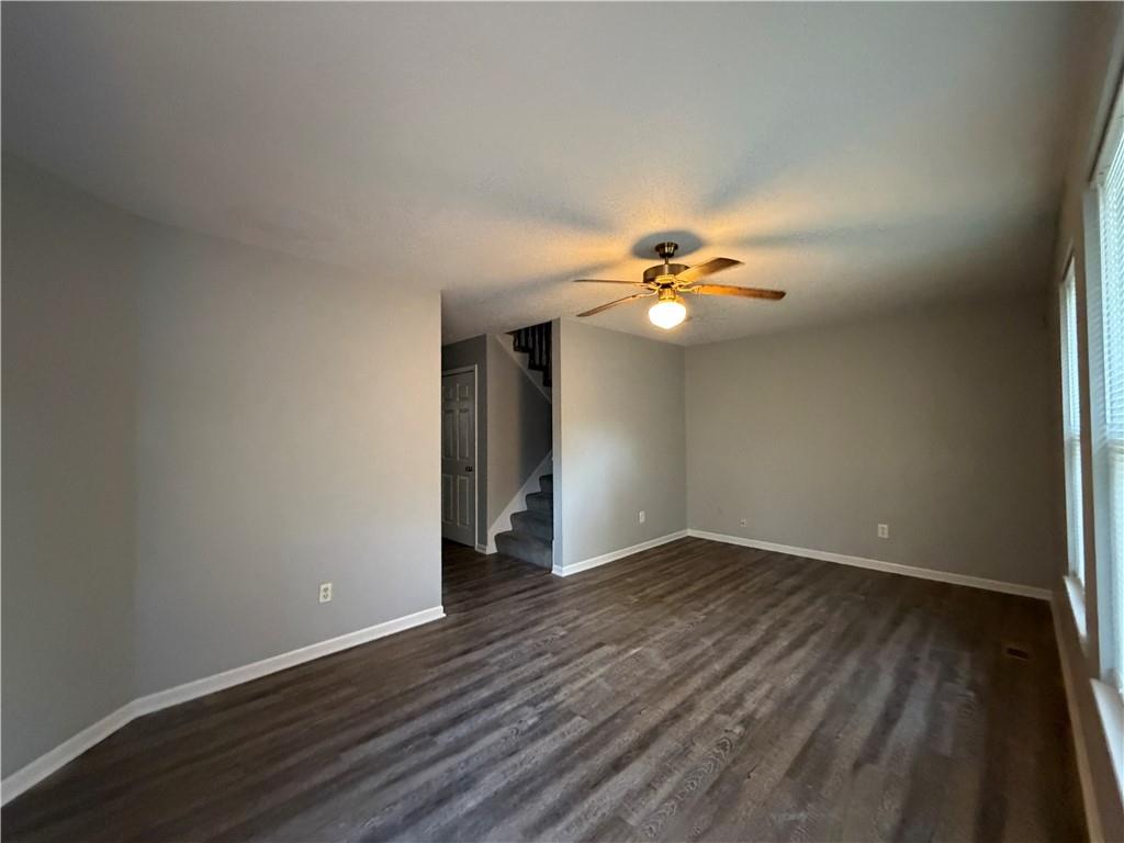 1700 W Walnut Street Property Photo 5