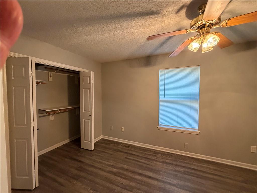 1700 W Walnut Street Property Photo 8