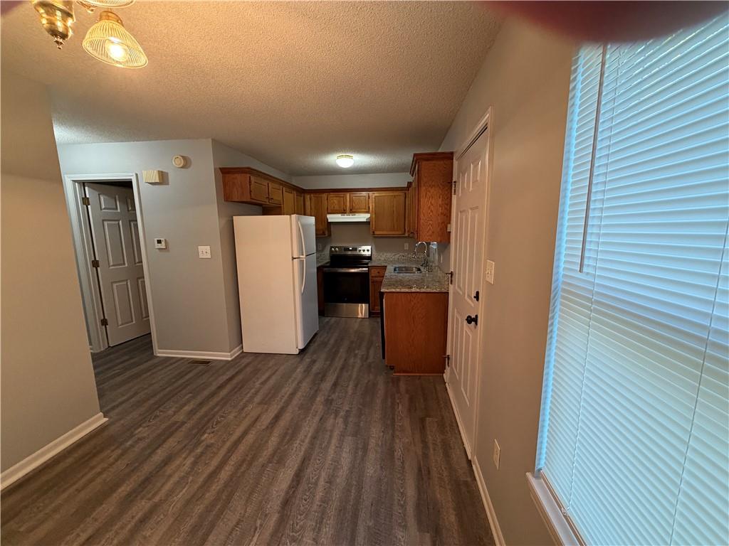 1700 W Walnut Street Property Photo 11