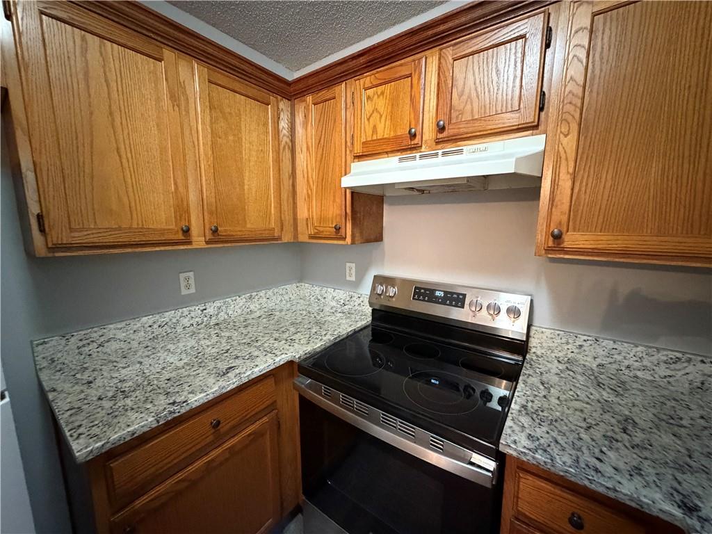 1700 W Walnut Street Property Photo 13