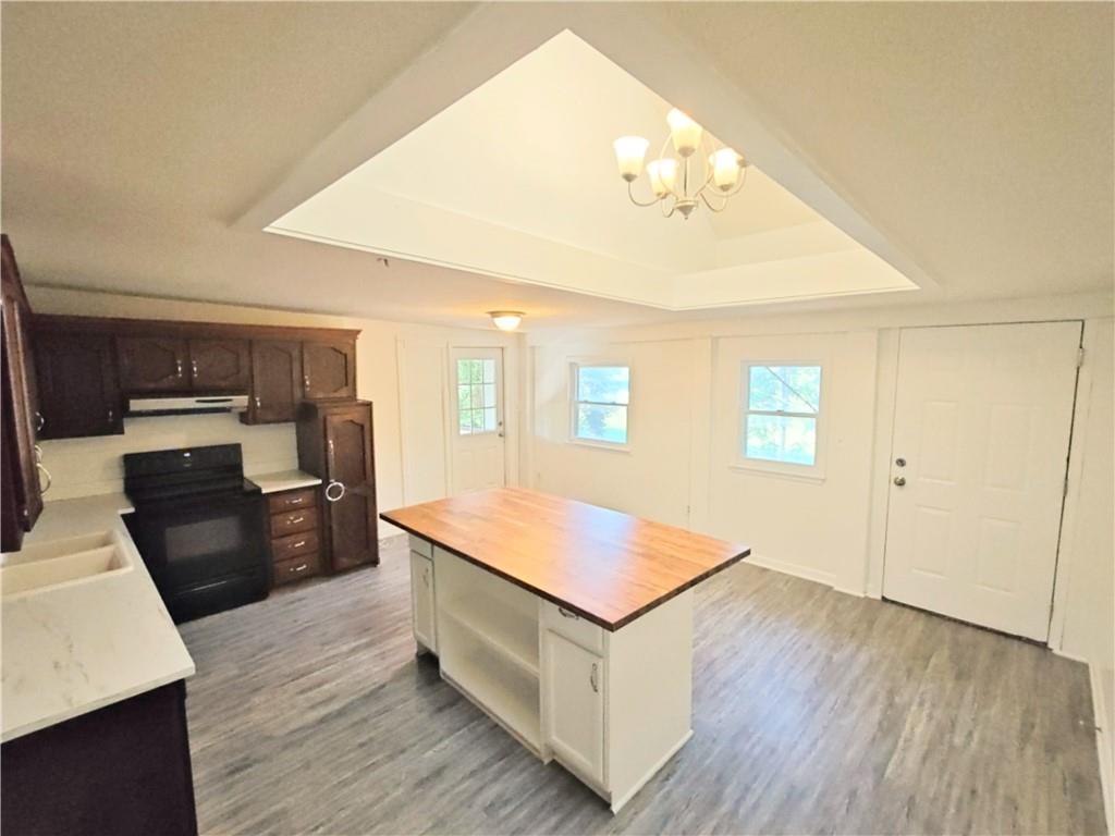 427 N Blake Street Property Photo 4