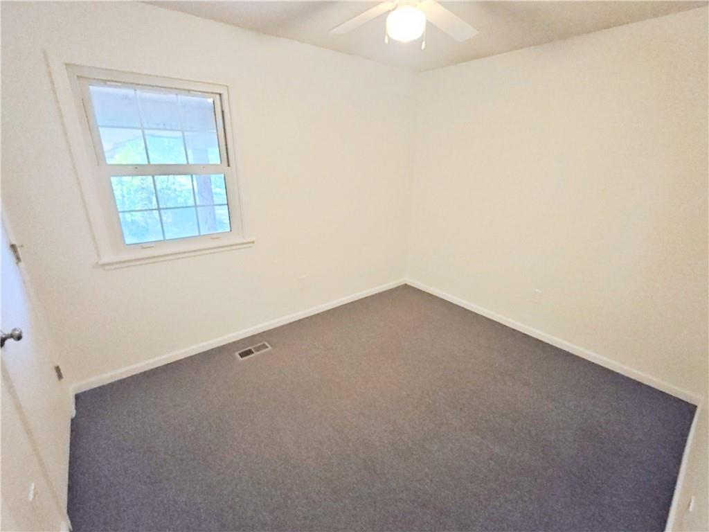 427 N Blake Street Property Photo 9