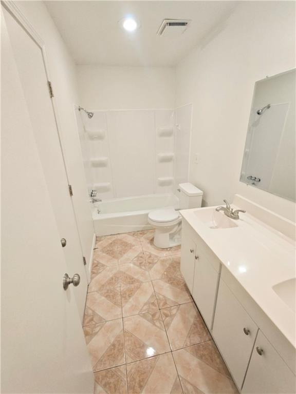 427 N Blake Street Property Photo 12