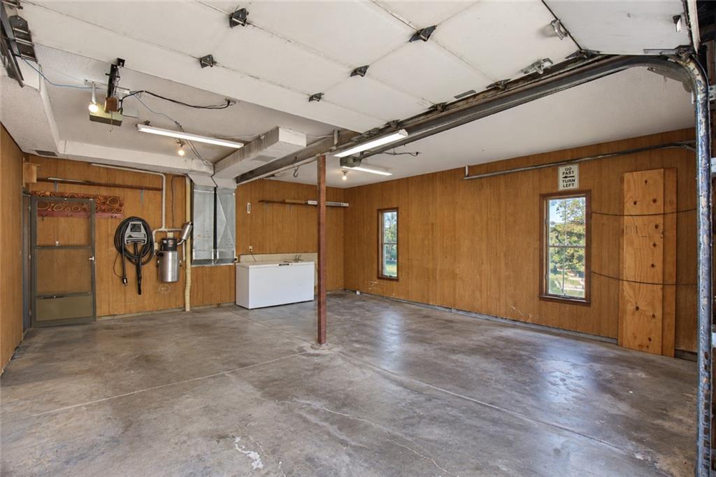 12915 Meadowlark Street Property Photo 8