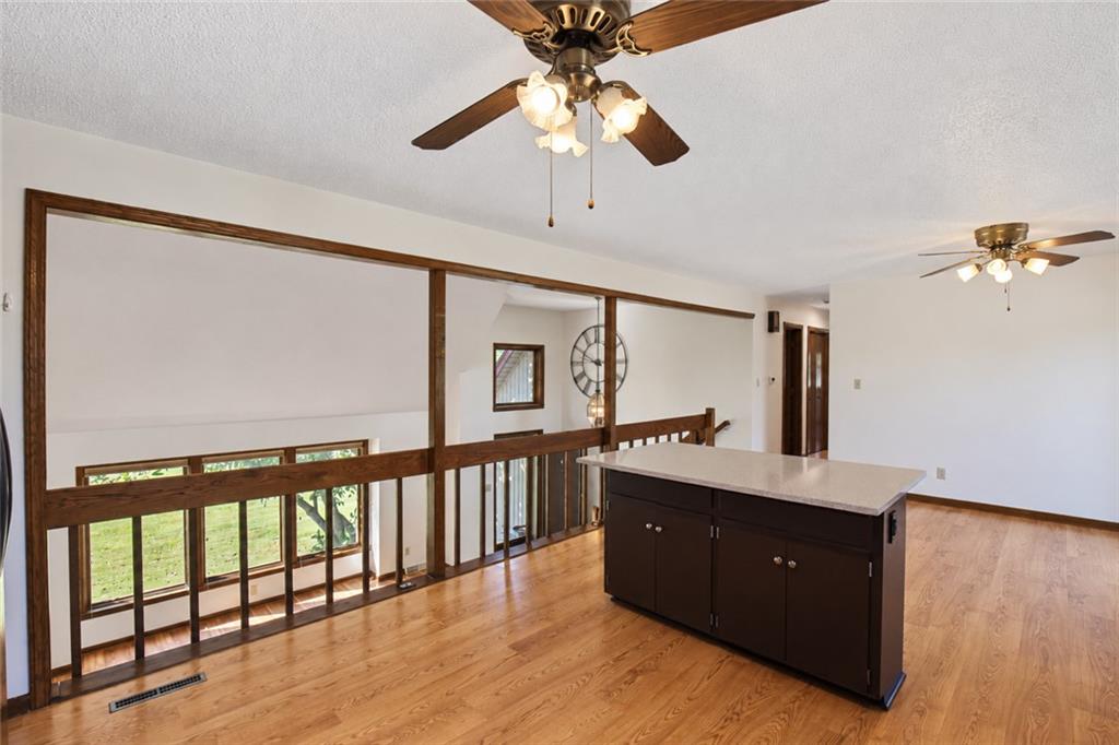 12915 Meadowlark Street Property Photo 10