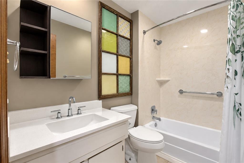 12915 Meadowlark Street Property Photo 19