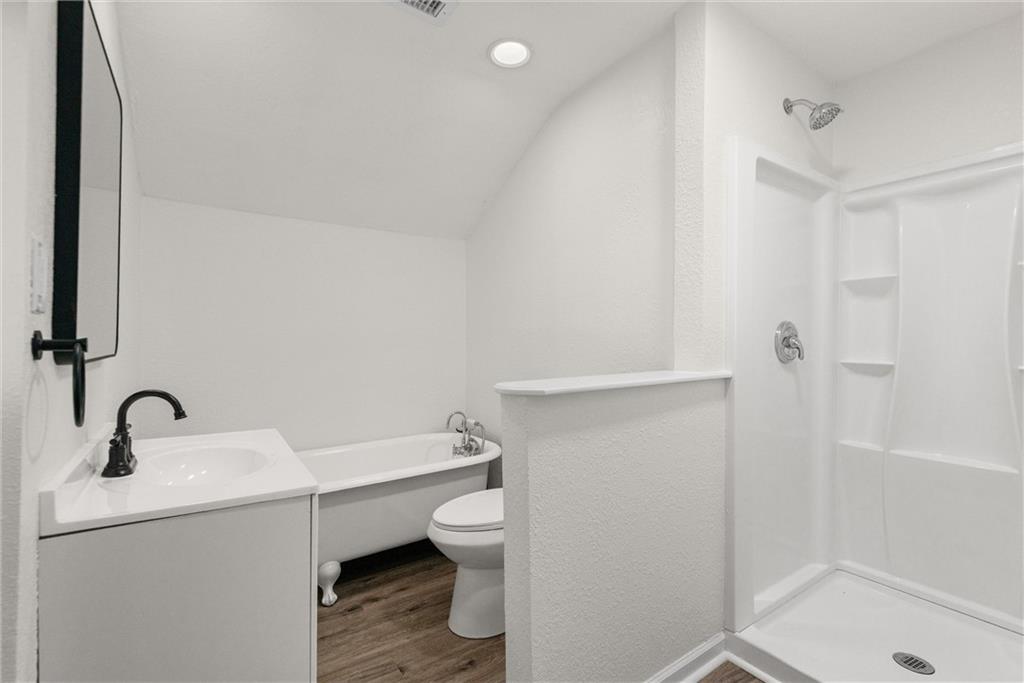 704 N Ann Street Property Photo 21