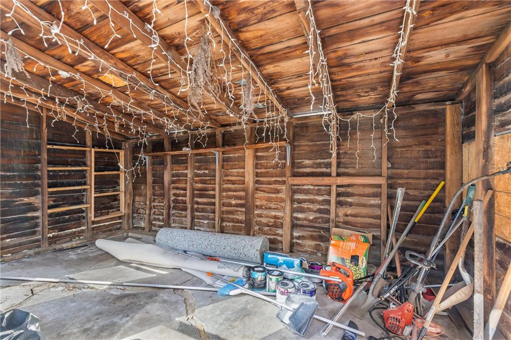 704 N Ann Street Property Photo 34