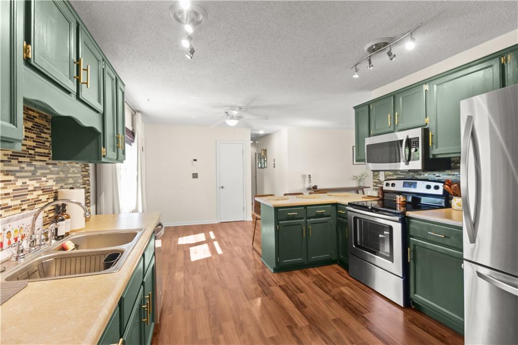 203 Sw Mcclendon Drive Property Photo 8