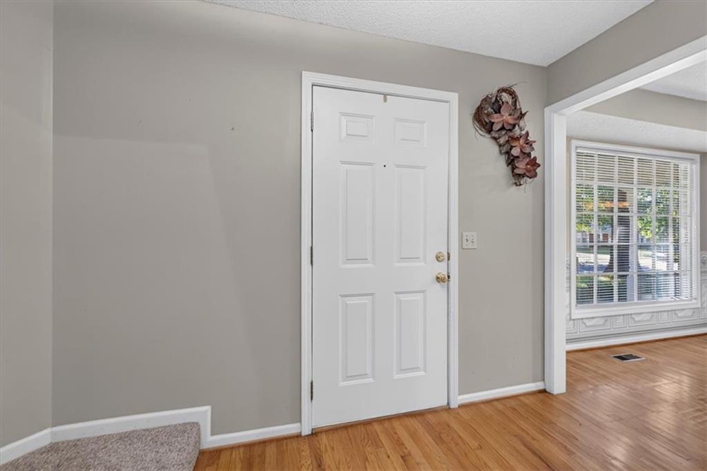 10228 Caenen Drive Property Photo 6