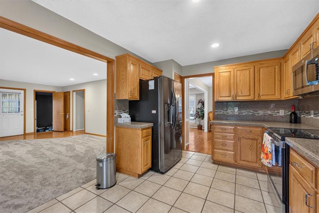 10228 Caenen Drive Property Photo 17