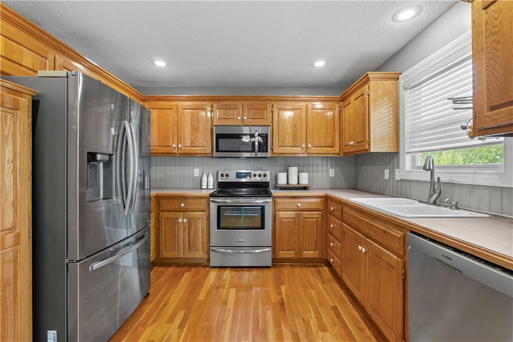 958 Nw Maplewood Court Property Photo 8