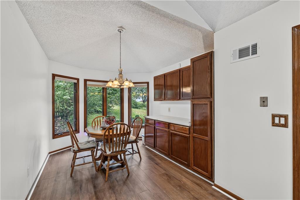 5348 W 102 Street Property Photo 11
