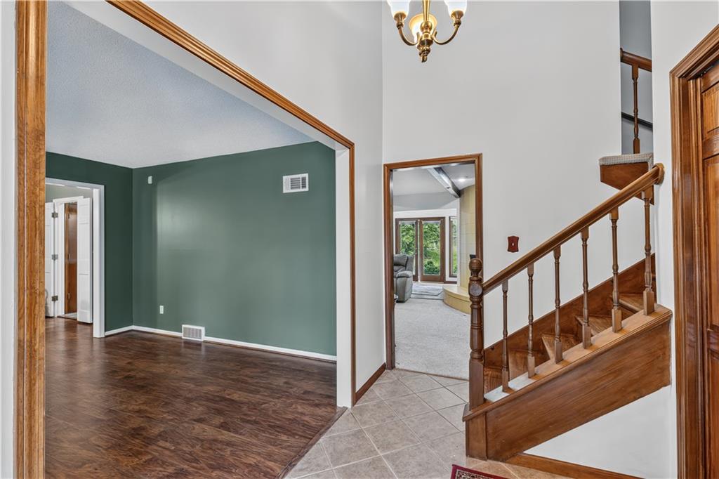 5348 W 102 Street Property Photo 16