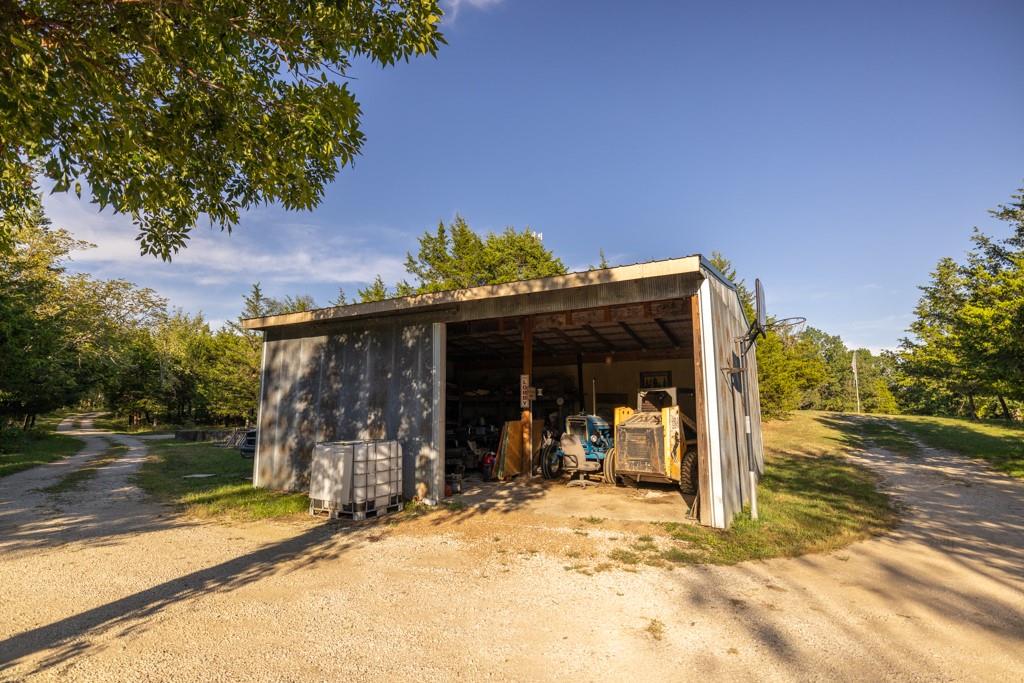 708 Poplar Ridge Property Photo 33