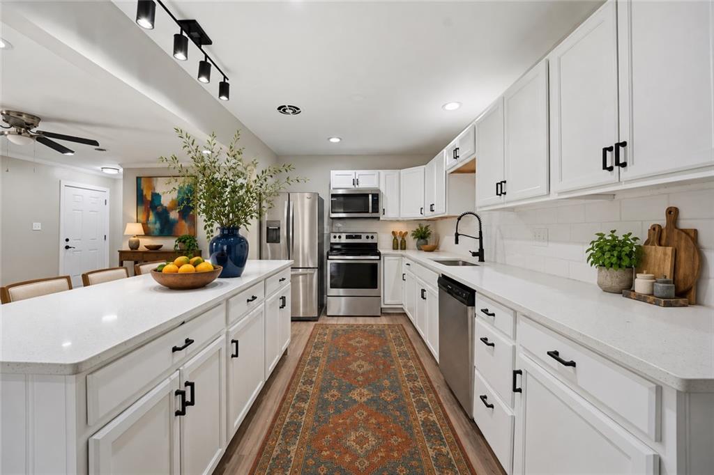 4409 Ridgeway Avenue Property Photo 13