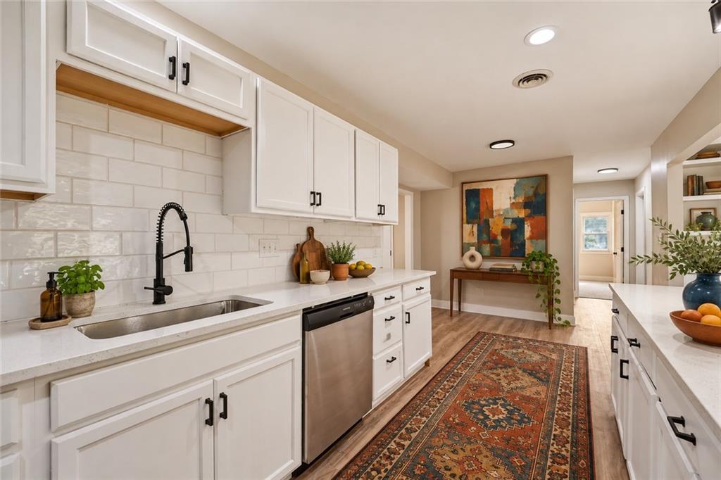 4409 Ridgeway Avenue Property Photo 17