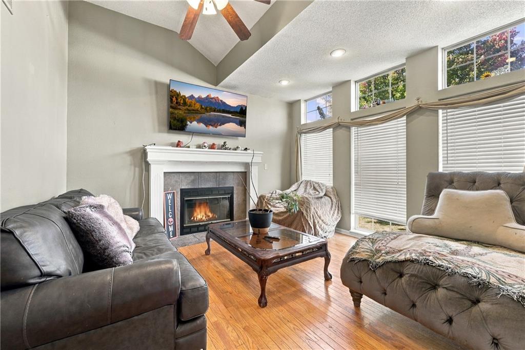 15001 E 48th Street Property Photo 4