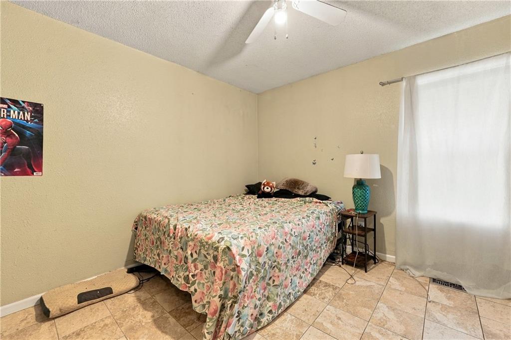 15001 E 48th Street Property Photo 11
