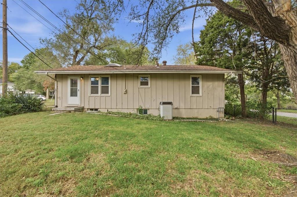 3501 Woodbury Street Property Photo 18