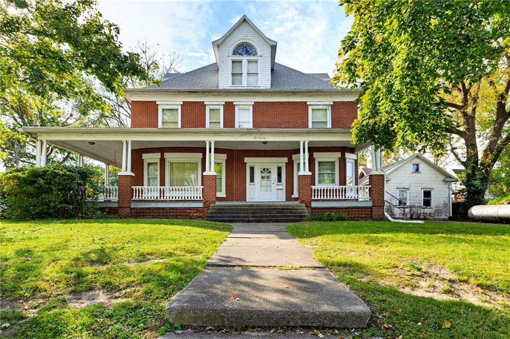 514 E 8th Street Property Photo 1