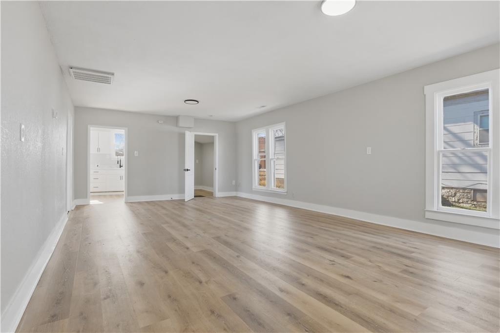 517 Parker Avenue Property Photo 3