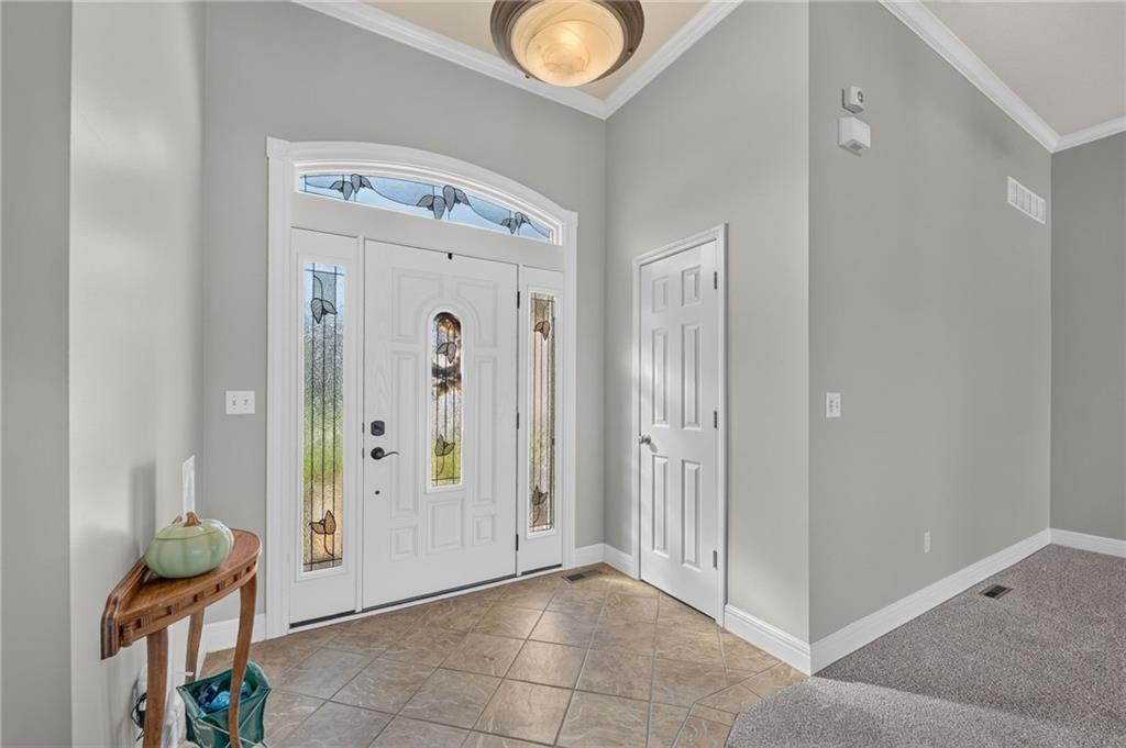 3004 Sw Silverspur Lane Property Photo 10