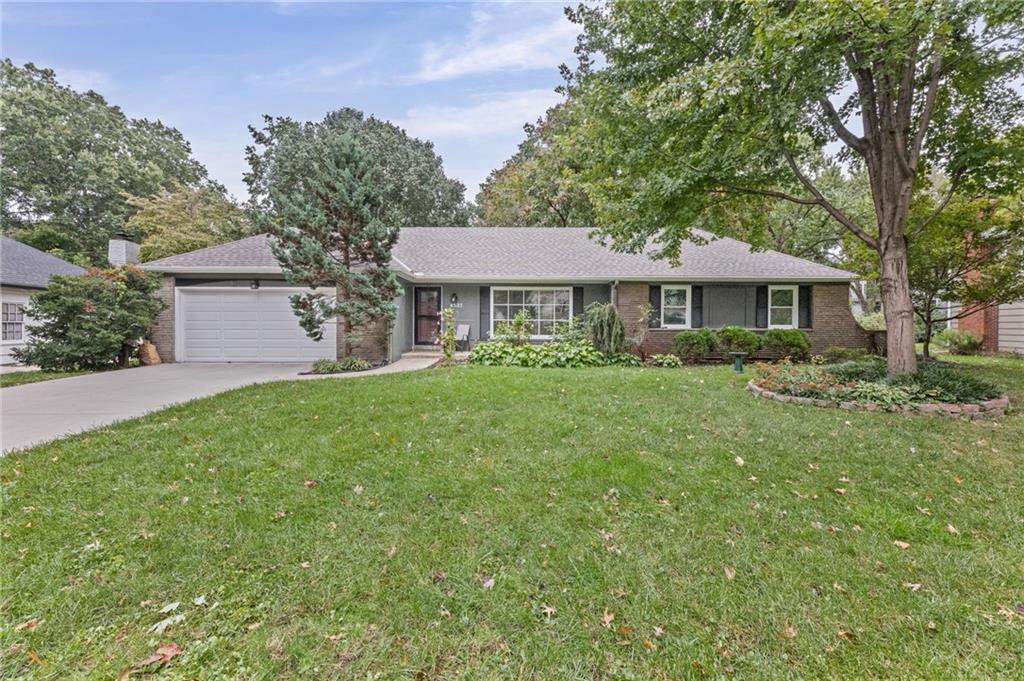 6527 Maple Drive Property Photo 1