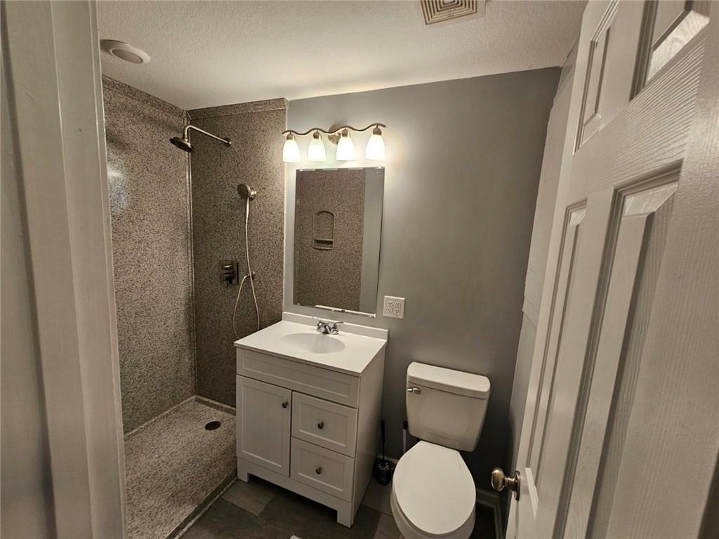 7516 Sni A Bar Road Property Photo 1