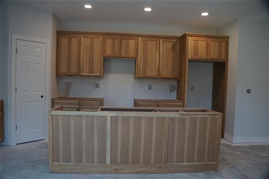 703 N Jefferson Street Property Photo 14