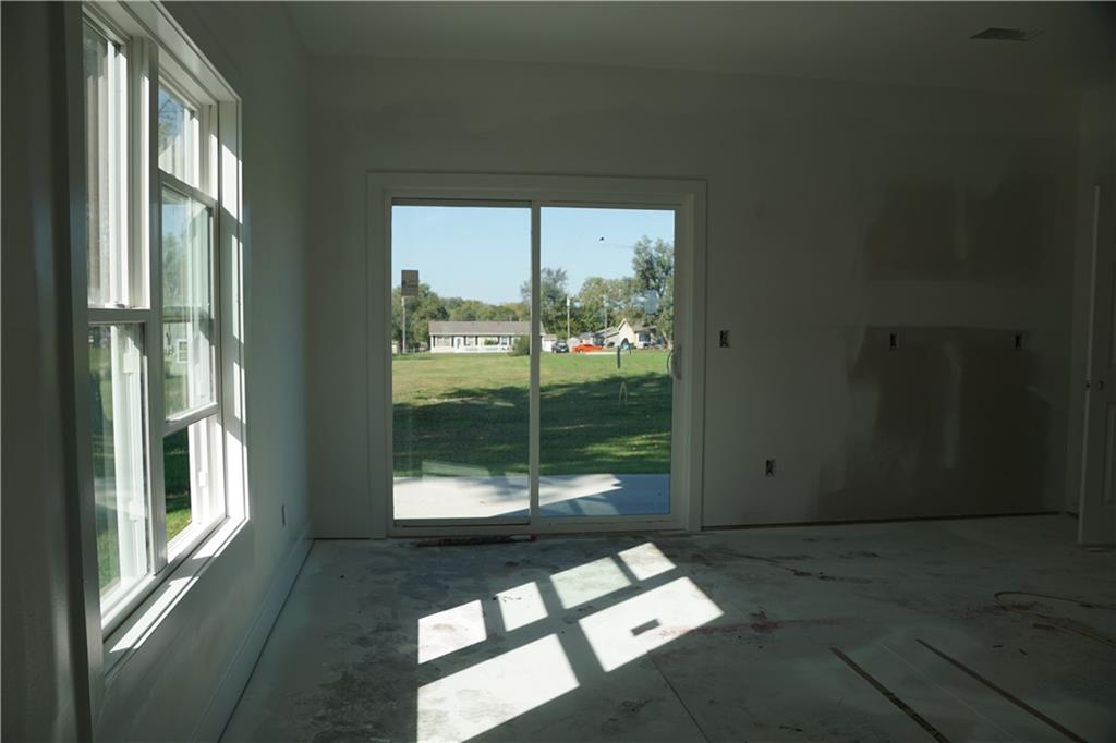 703 N Jefferson Street Property Photo 17