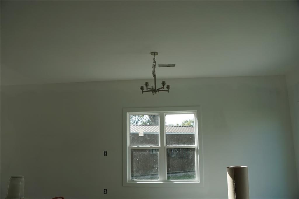 703 N Jefferson Street Property Photo 22