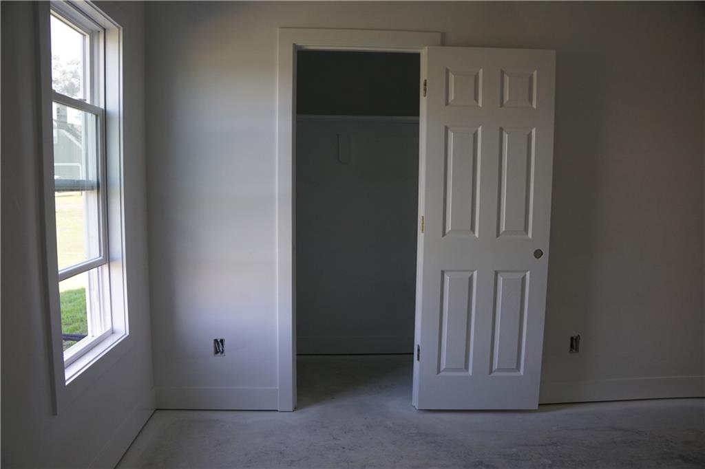 703 N Jefferson Street Property Photo 23